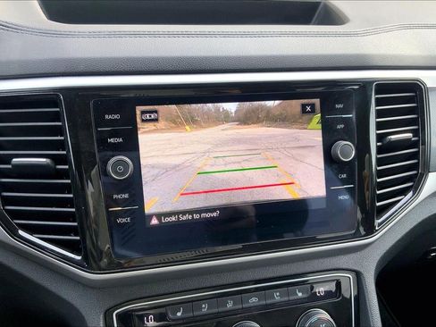 Used 2023 Volkswagen Atlas SEL Premium image 21