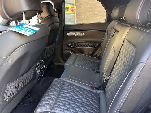 Used 2023 Genesis GV70 3.5T Sport w/ Sport Prestige Package AWD/4WD image 17