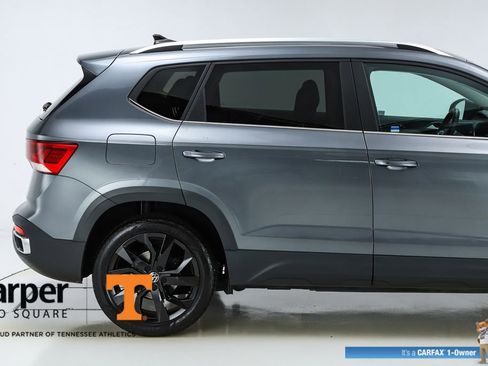 Used 2022 Volkswagen Taos SE image 11