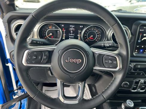 Used 2021 Jeep Wrangler Unlimited Sahara image 31