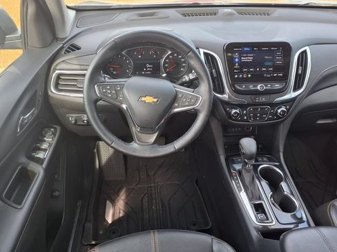 Used 2024 Chevrolet Equinox Premier AWD/4WD image 3