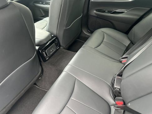 Used 2022 Toyota Mirai XLE w/ Advanced Technology Package image 11