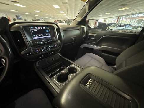 Used 2018 Chevrolet Silverado 1500 LT w/ All Star Edition AWD/4WD image 27