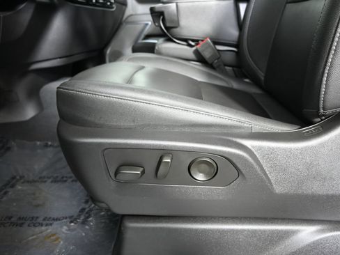 Used 2023 Chevrolet Silverado 1500 LT w/ Leather Package AWD/4WD image 21