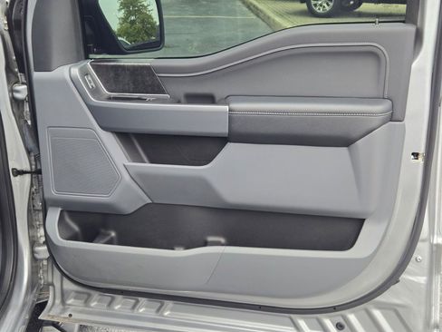 Certified 2022 Ford F150 XLT w/ Equipment Group 302A High image 4