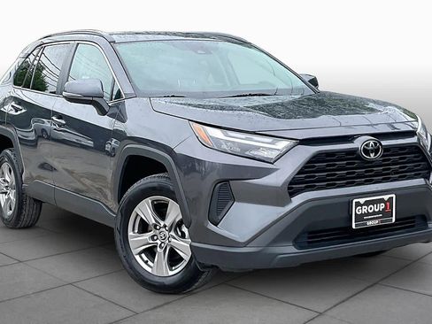 Used 2024 Toyota RAV4 XLE FWD image 3