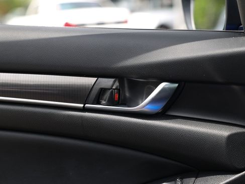 Used 2021 Honda Accord Sport image 43