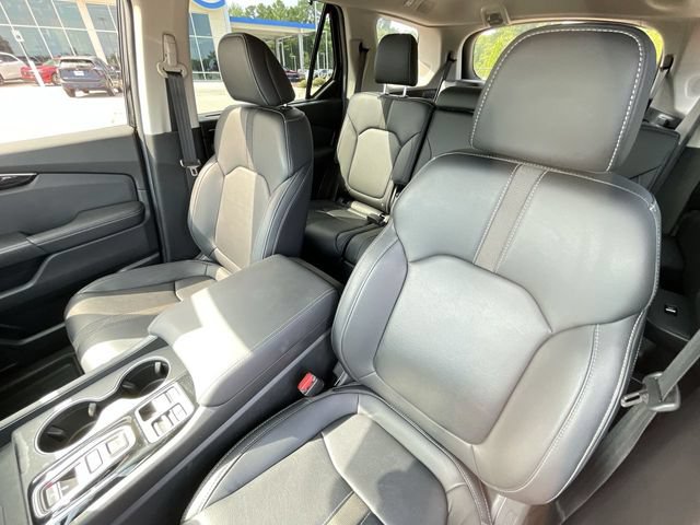 Certified 2025 Honda Pilot Touring image 15