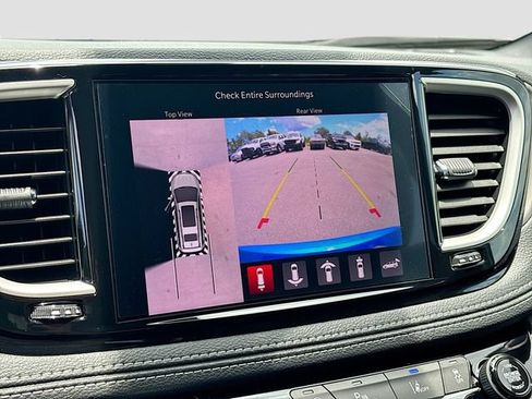 New 2027 Chrysler Pacifica Select FWD image 9