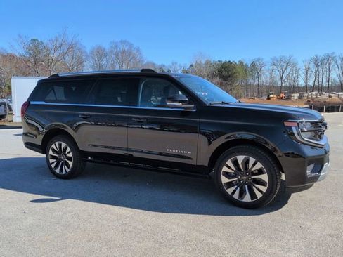New 2026 Ford Expedition Max Platinum w/ Driver's Package image 2