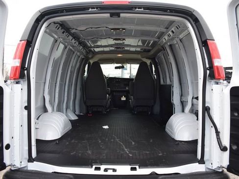 New 2026 Chevrolet Express 2500 w/ Driver Convenience Package RWD image 17