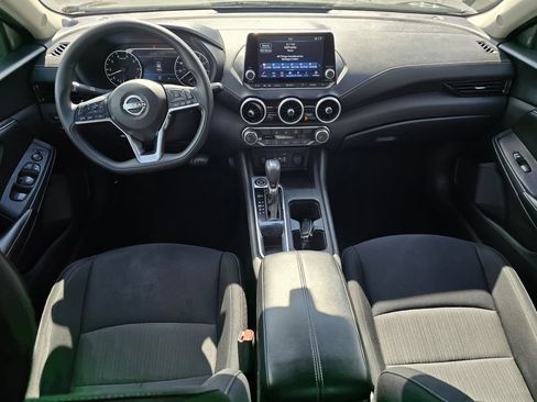 Used 2024 Nissan Sentra SV FWD image 25