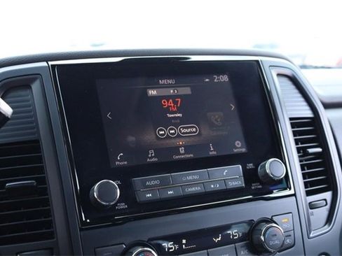 Certified 2024 Nissan Titan SV w/ SV Convenience Package image 11