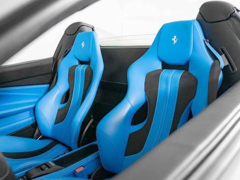Used 2023 Ferrari F8 Tributo RWD image 16