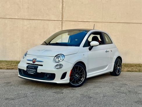 Used 2013 FIAT 500 Abarth w/ Comfort/Convenience Group FWD image 1