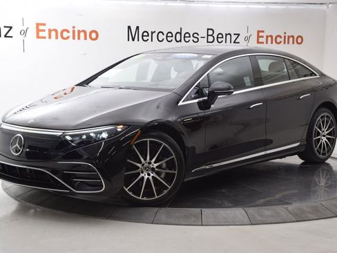 Used 2023 Mercedes-Benz EQS 580 4MATIC Sedan image 2