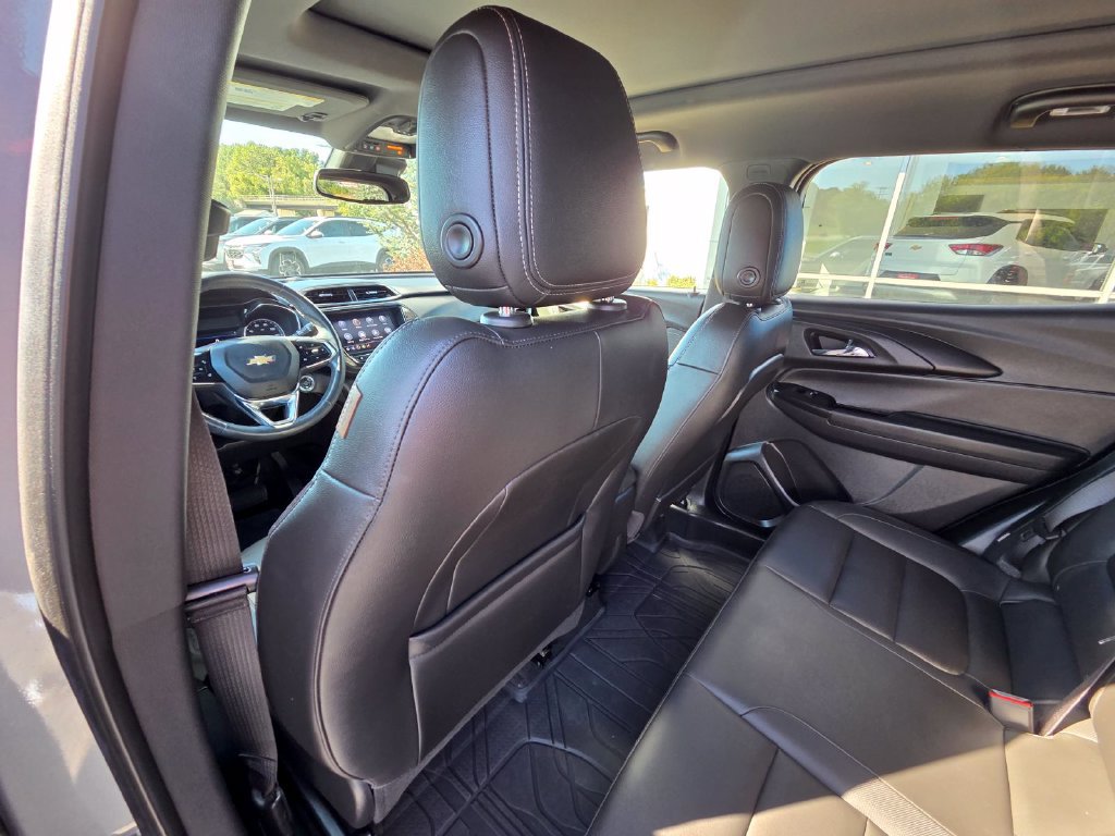 Used 2023 Chevrolet TrailBlazer ACTIV w/ Sun and Liftgate Package FWD image 28