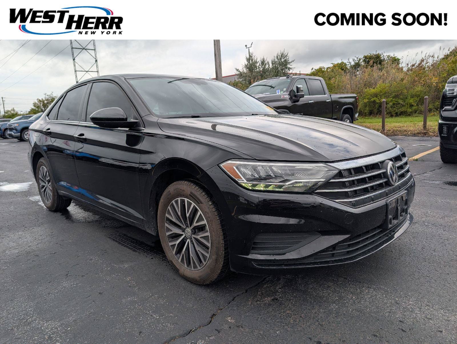 Used 2021 Volkswagen Jetta SE w/ SE Cold Weather Package FWD image 1