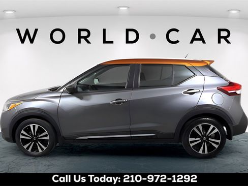 Used 2020 Nissan Kicks SR image 5