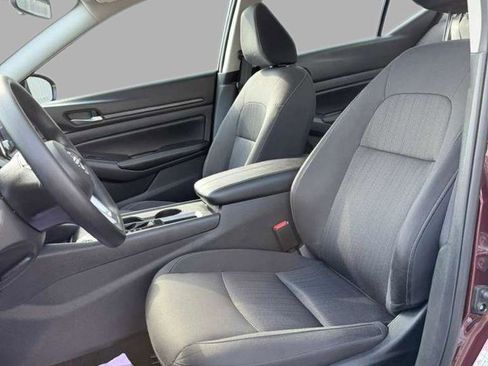 Used 2025 Nissan Altima 2.5 SV image 27