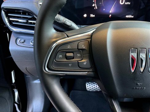 Used 2024 Buick Envista Sport Touring w/ Convenience I Package FWD image 11