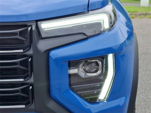 New 2025 GMC Canyon Elevation image 6