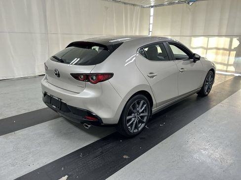 Used 2025 MAZDA MAZDA3 s FWD image 2