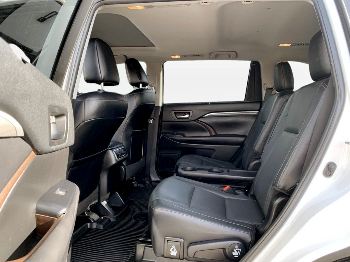 Used 2019 Toyota Highlander Limited AWD/4WD image 18