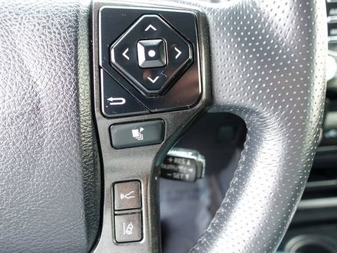 Used 2024 Toyota 4Runner TRD Off-Road image 18