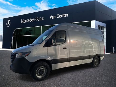 New 2025 Mercedes-Benz Sprinter 2500 image 7