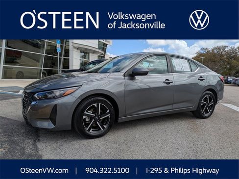 Used 2025 Nissan Sentra SV image 1