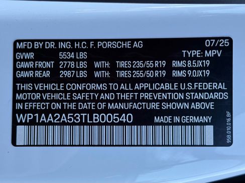 Used 2026 Porsche Macan image 37