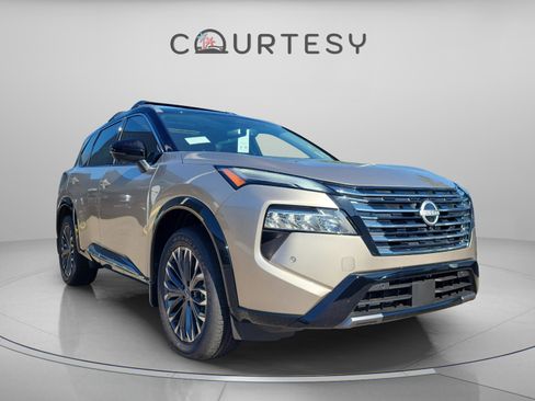 New 2026 Nissan Rogue Platinum image 5