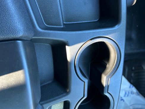 Used 2023 GMC Sierra 3500 SLE image 11