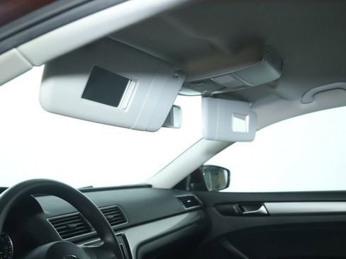 Used 2014 Volkswagen Passat 2.5 S image 19