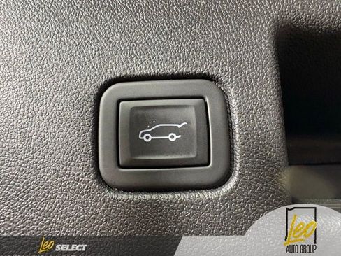 Used 2024 Chevrolet Equinox LT w/ LPO, Floor Liner Package FWD image 12