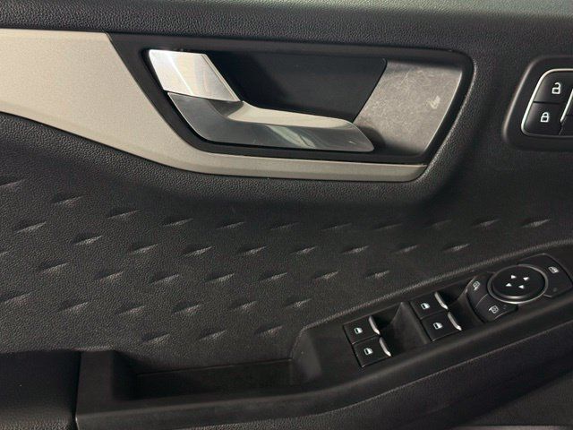 Used 2020 Ford Escape SEL FWD image 15