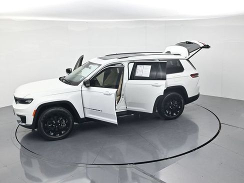 Used 2021 Jeep Grand Cherokee L Limited w/ Luxury Tech Group II AWD/4WD image 52