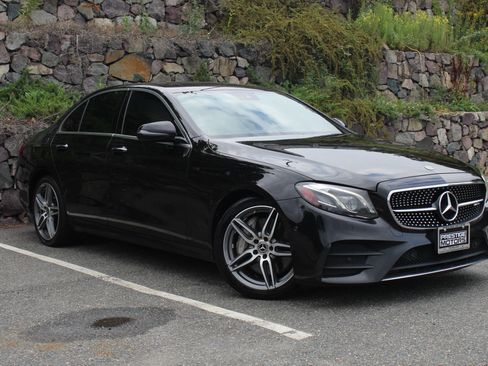 Used 2018 Mercedes-Benz E 400 4MATIC Sedan image 4