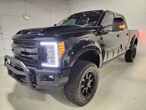 Used 2018 Ford F250 Lariat w/ Lariat Ultimate Package image 17