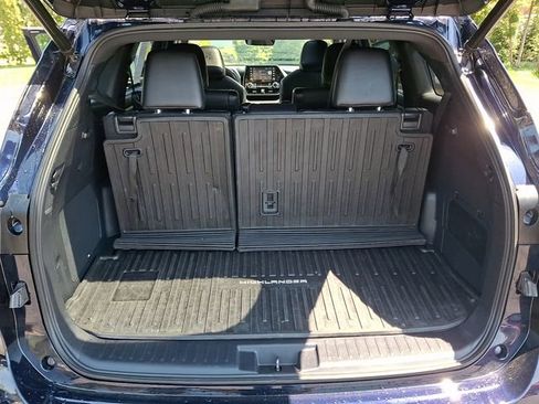 Used 2021 Toyota Highlander XSE AWD/4WD image 30