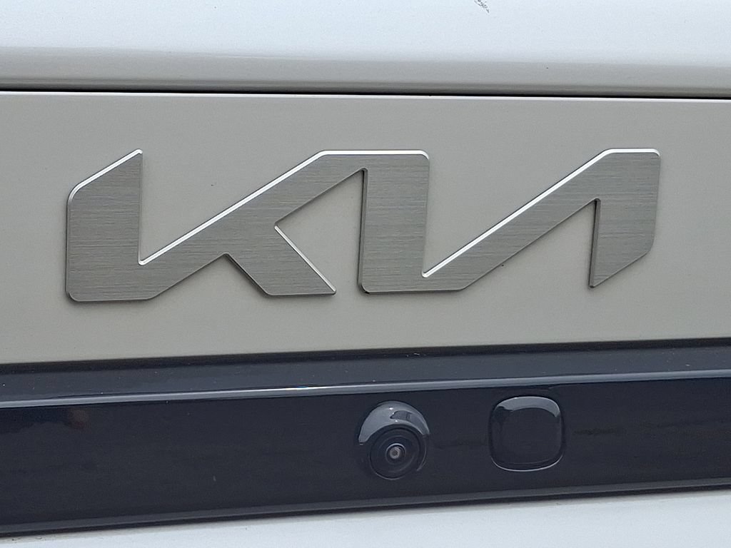 Certified 2025 Kia K4 FWD image 29