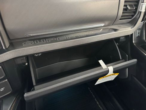 Used 2024 Ford F250 Platinum w/ Tremor Off-Road Package image 35