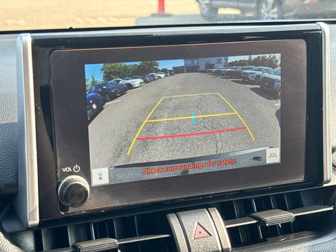 Used 2025 Toyota RAV4 XLE AWD/4WD image 24