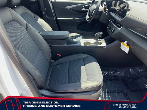 New 2026 Buick Envista Preferred w/ Convenience I Package FWD image 17
