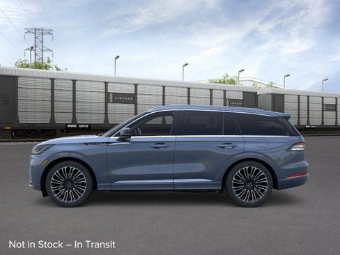 New 2026 Lincoln Aviator Black Label AWD/4WD image 3