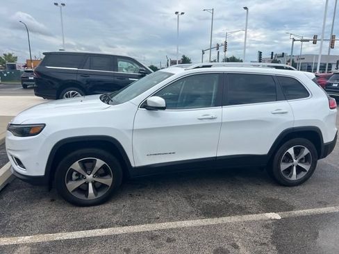 Used 2021 Jeep Cherokee Limited w/ Trailer Tow Group AWD/4WD image 1