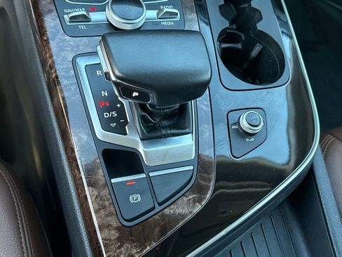 Used 2018 Audi Q7 3.0T Prestige w/ Prestige Package image 35