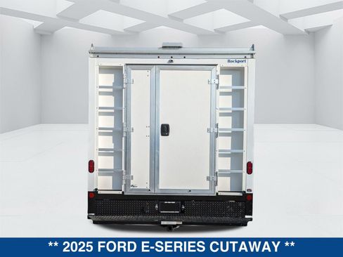 New 2025 Ford E-450 and Econoline 450 Super Duty w/ Power Equipment Group image 6
