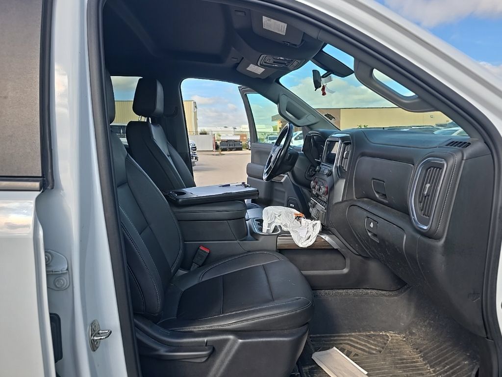 Used 2021 Chevrolet Silverado 1500 LT Trail Boss AWD/4WD image 17